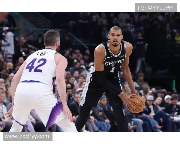 爵士队与国王队实力对比谁将在本赛季的NBA中更具竞争力 爵士队与国王队实力对比谁将在本赛季的NBA中更具竞争力