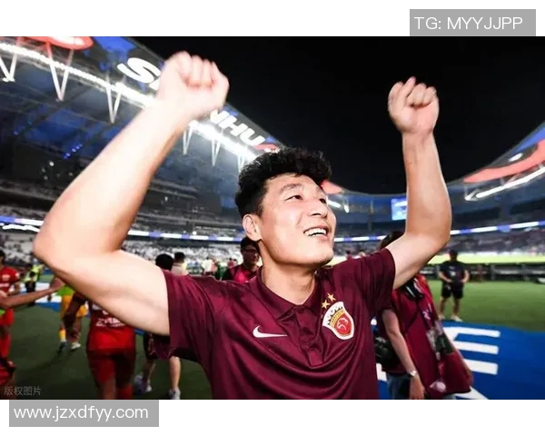 中国最佩服的足球明星是谁他在球场上的表现如何影响了年轻球员的成长